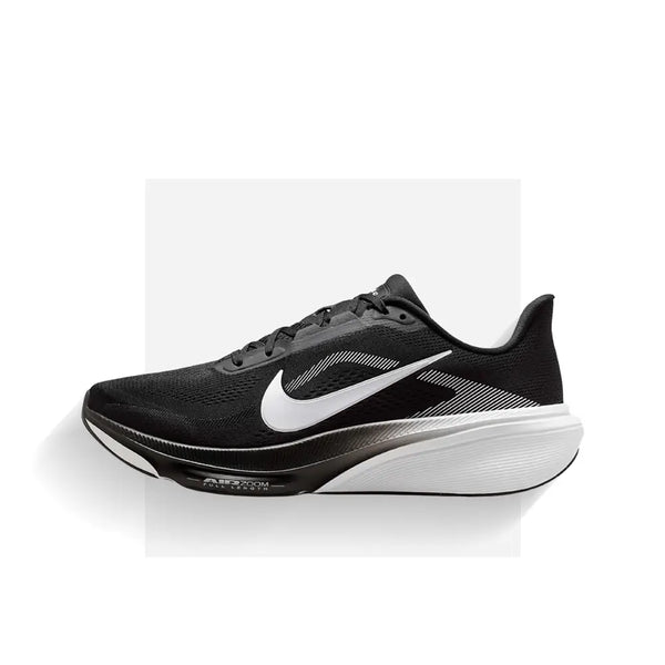Sports shoes